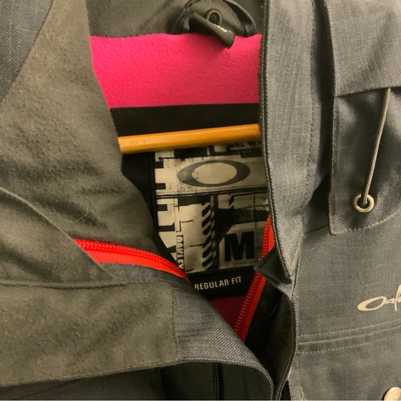 Oakley Hooded Black Snow skill shell Jacket size M - Picture 4 of 11